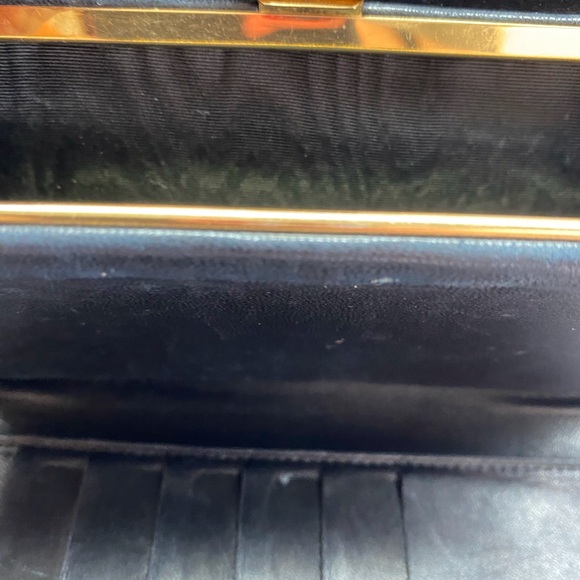 Chanel Caviar Long Wallet - Picture 5 of 8